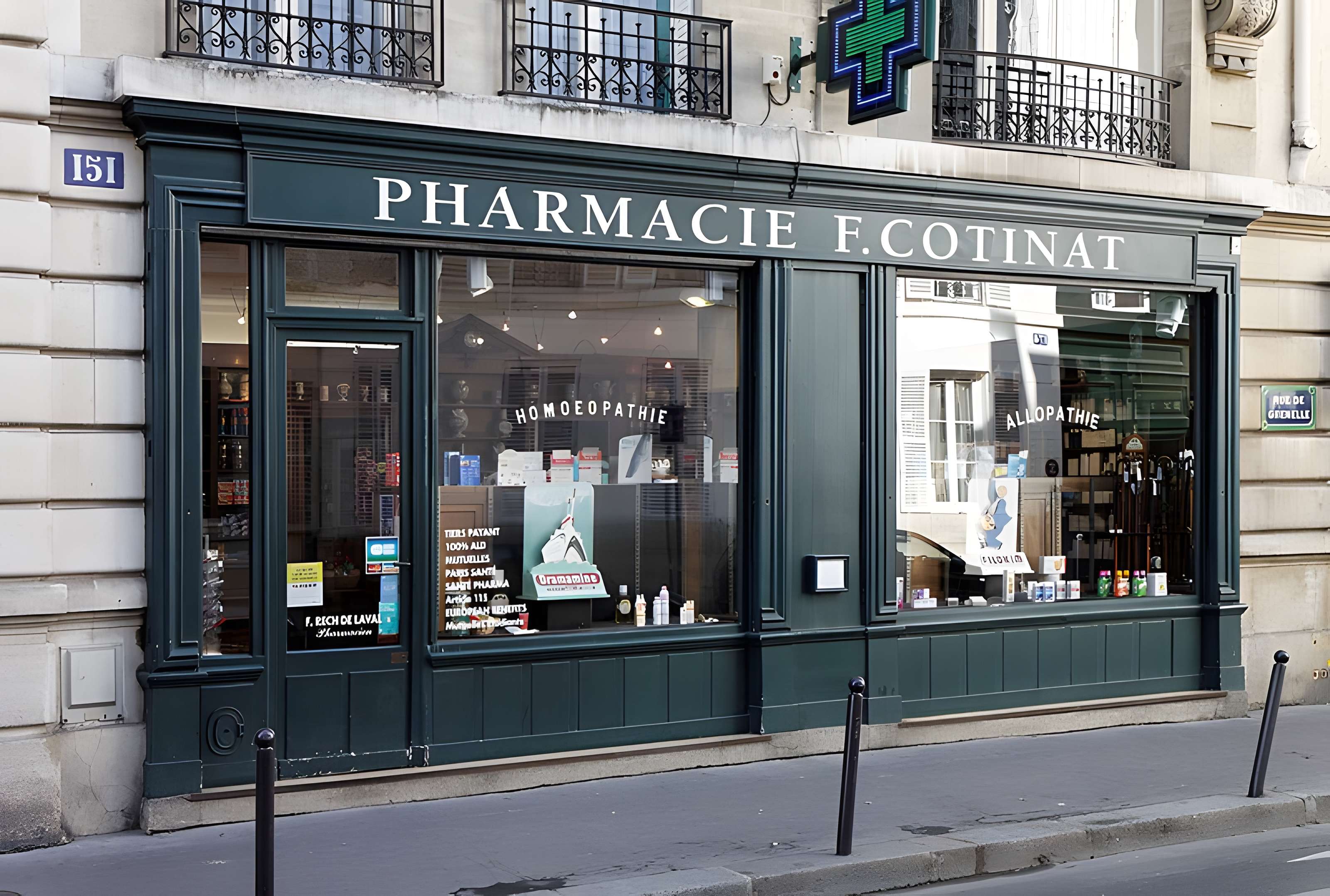 Pharmacie, Rue de Grenelle - Paris 7ème
