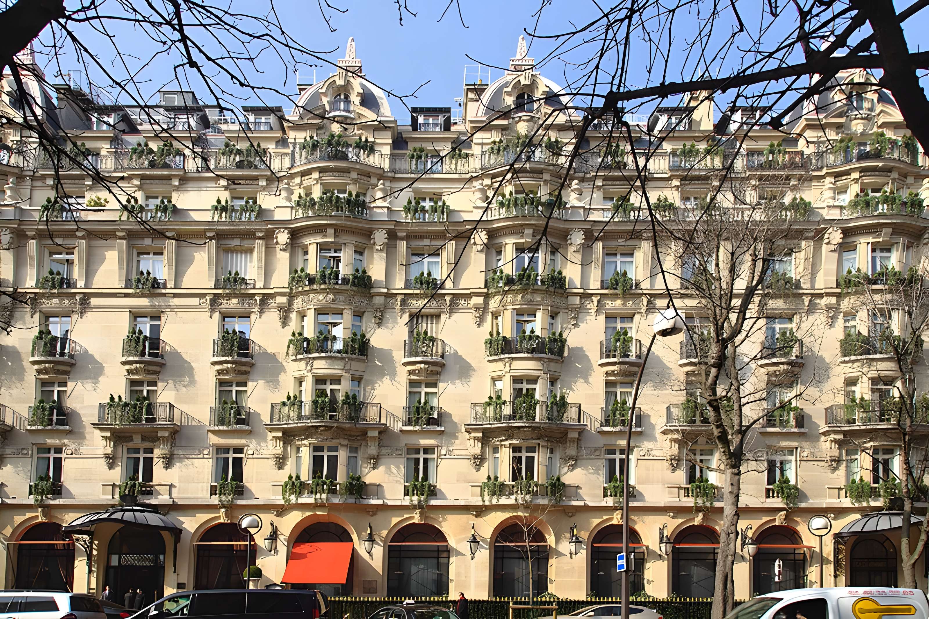 Hôtel Plaza-Athénée - Paris 8ème