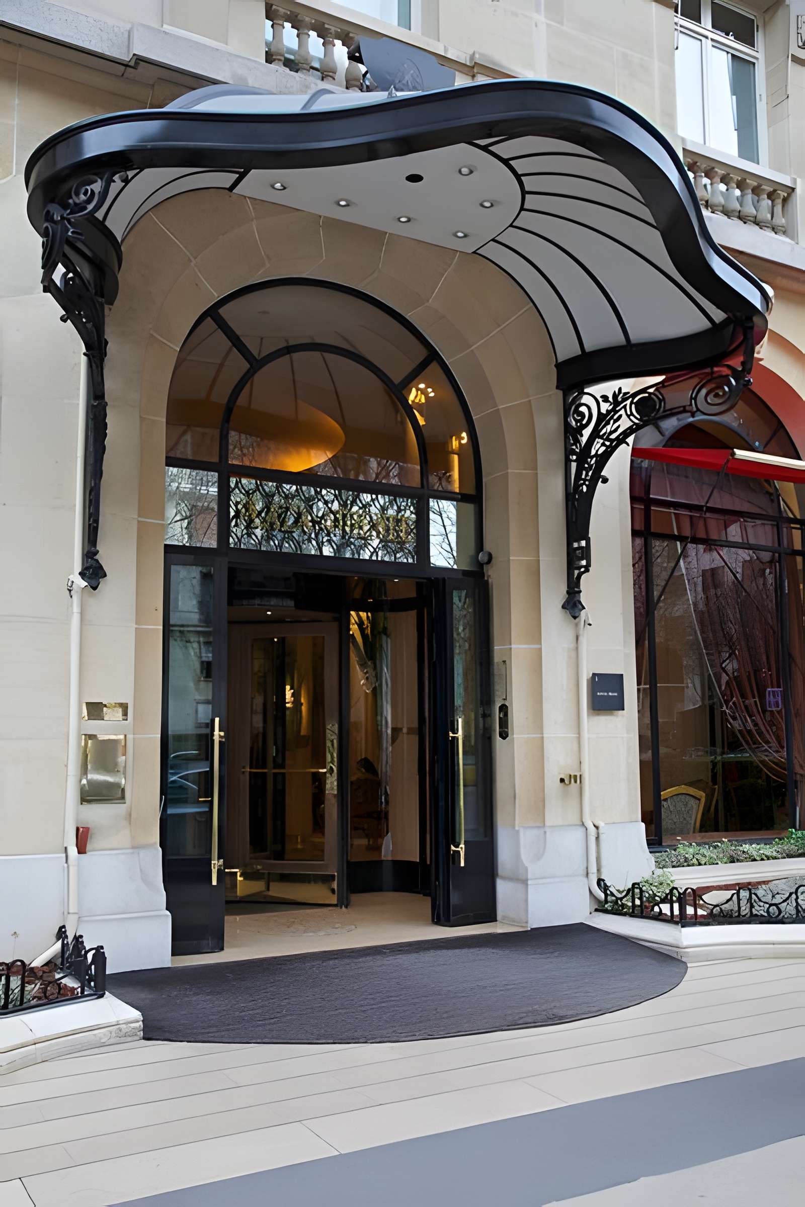 Hôtel Plaza-Athénée - Paris 8ème