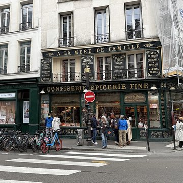 Épicerie fine À la mère de famille - Paris 9ème