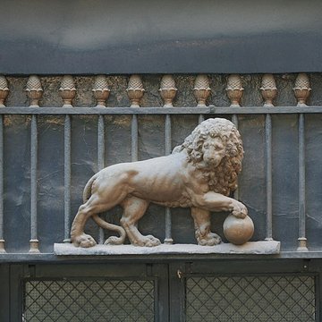 À lenseigne du lion dor - Paris 10ème
