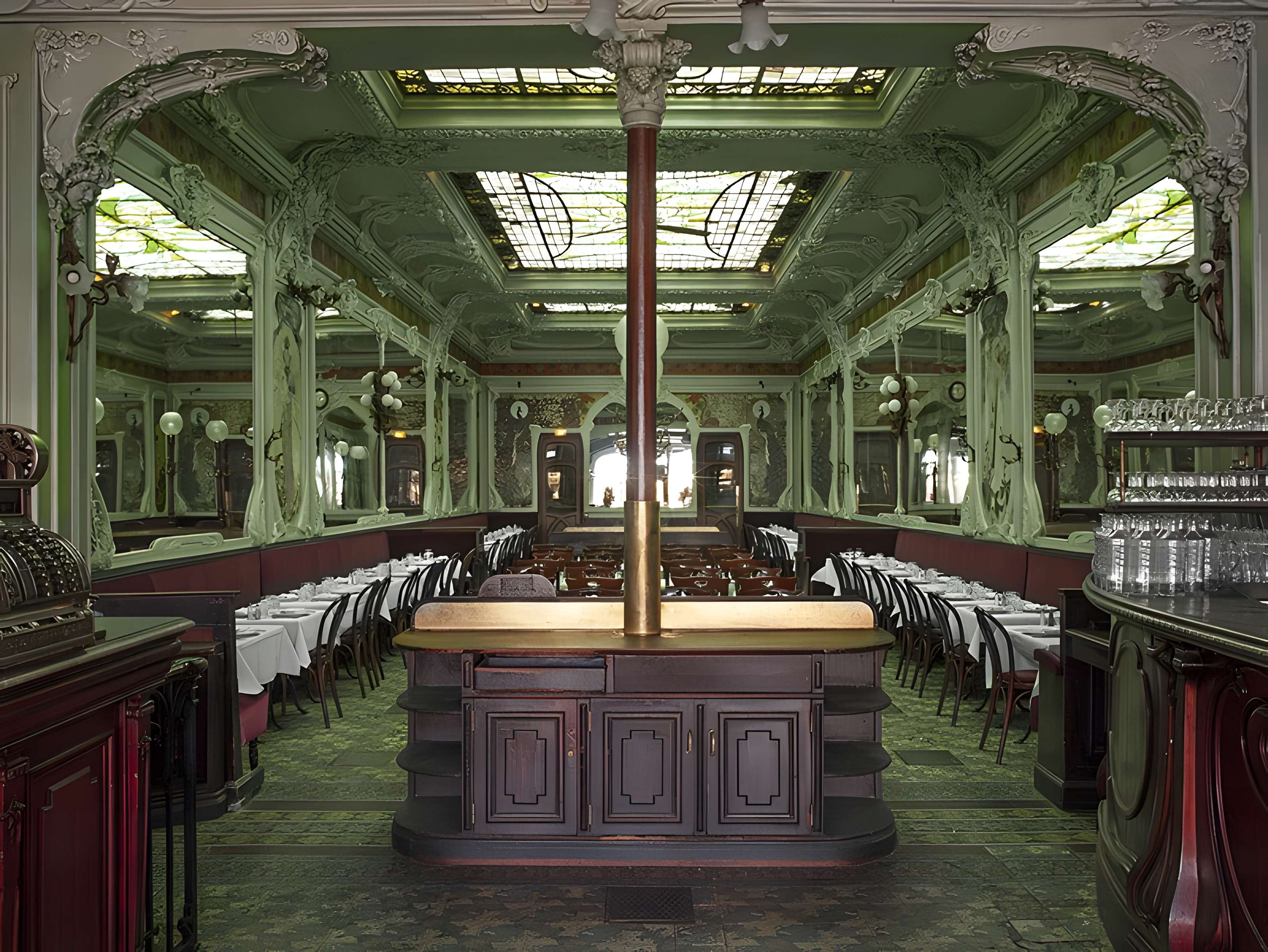 Immeuble abritant le restaurant Julien