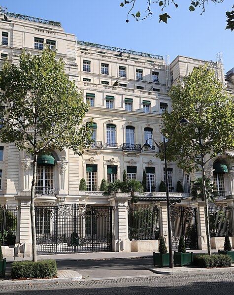 Shangri-La Hotel Paris