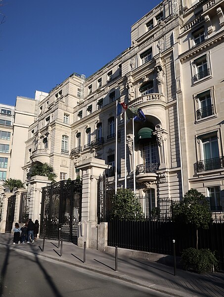 Shangri-La Hotel Paris