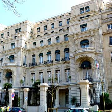 Shangri-La Hotel Paris