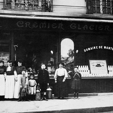 Crémerie-épicerie, Rue Gustave-Flaubert - Paris 17ème