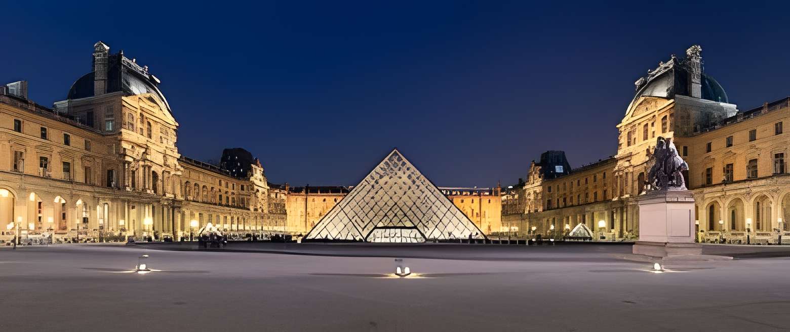Pyramide du Louvre - Paris 1er 
