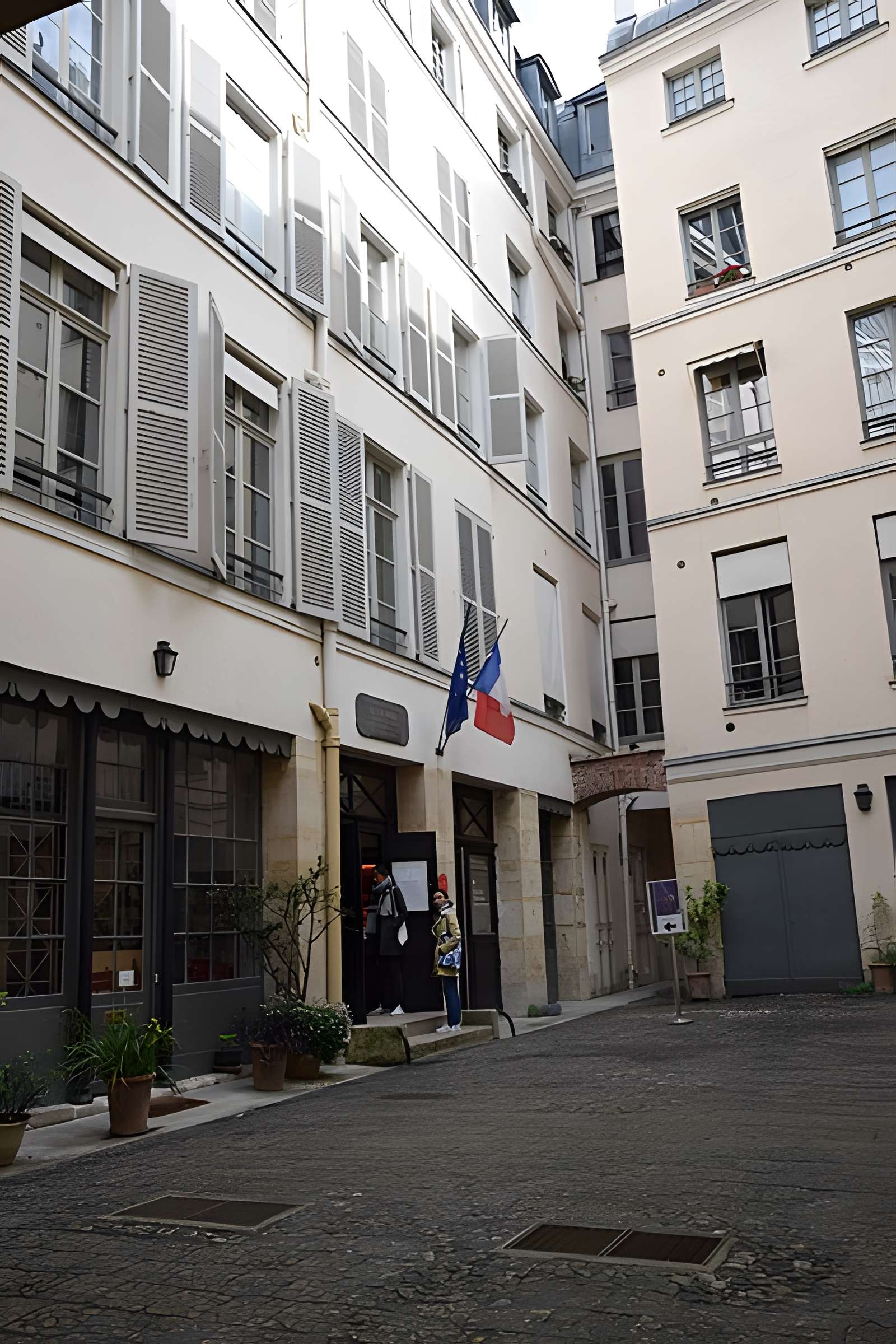 Appartement et atelier Eugène-Delacroix à Paris