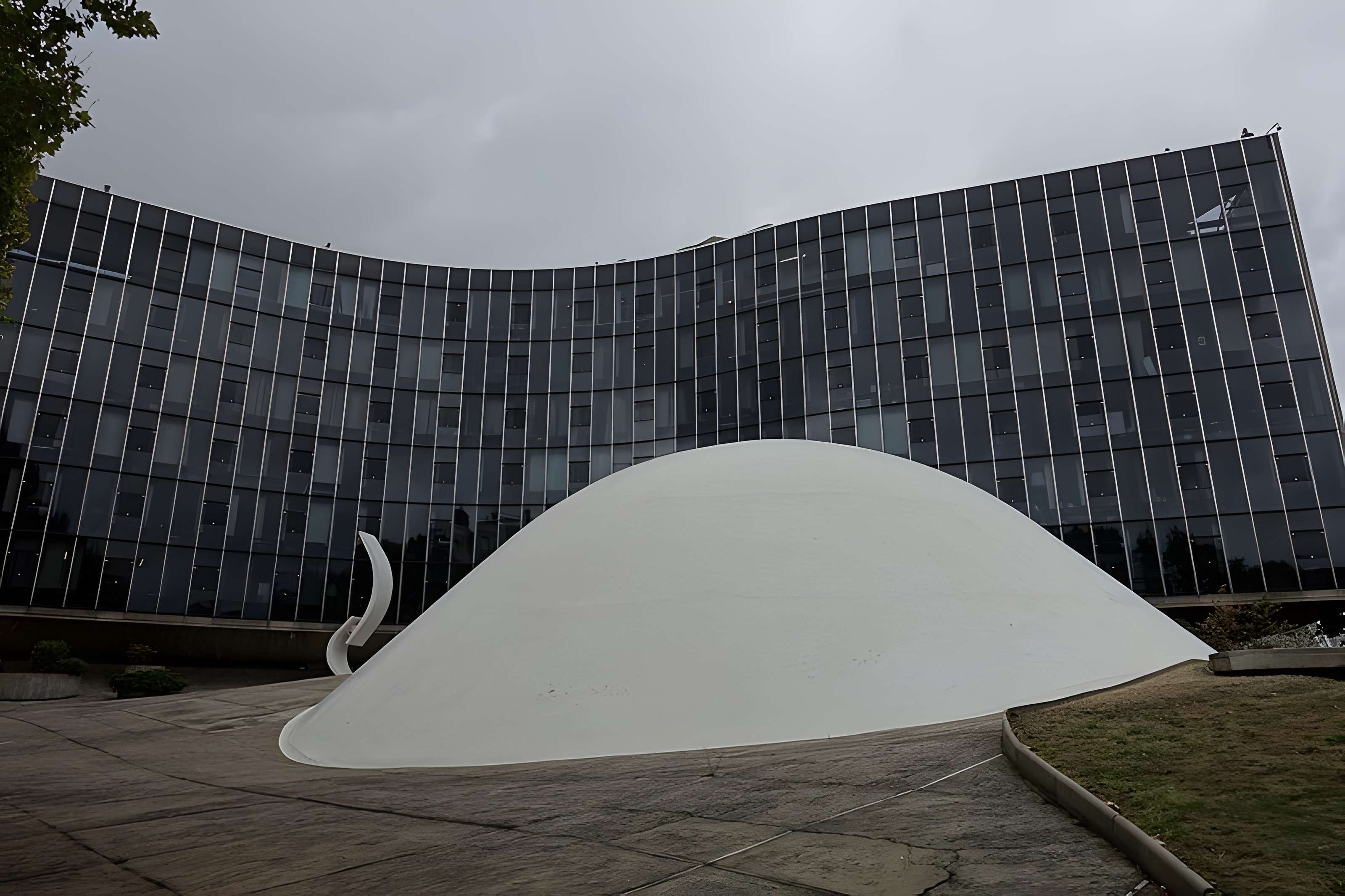 Immeuble abritant le siège du Parti Communiste Français