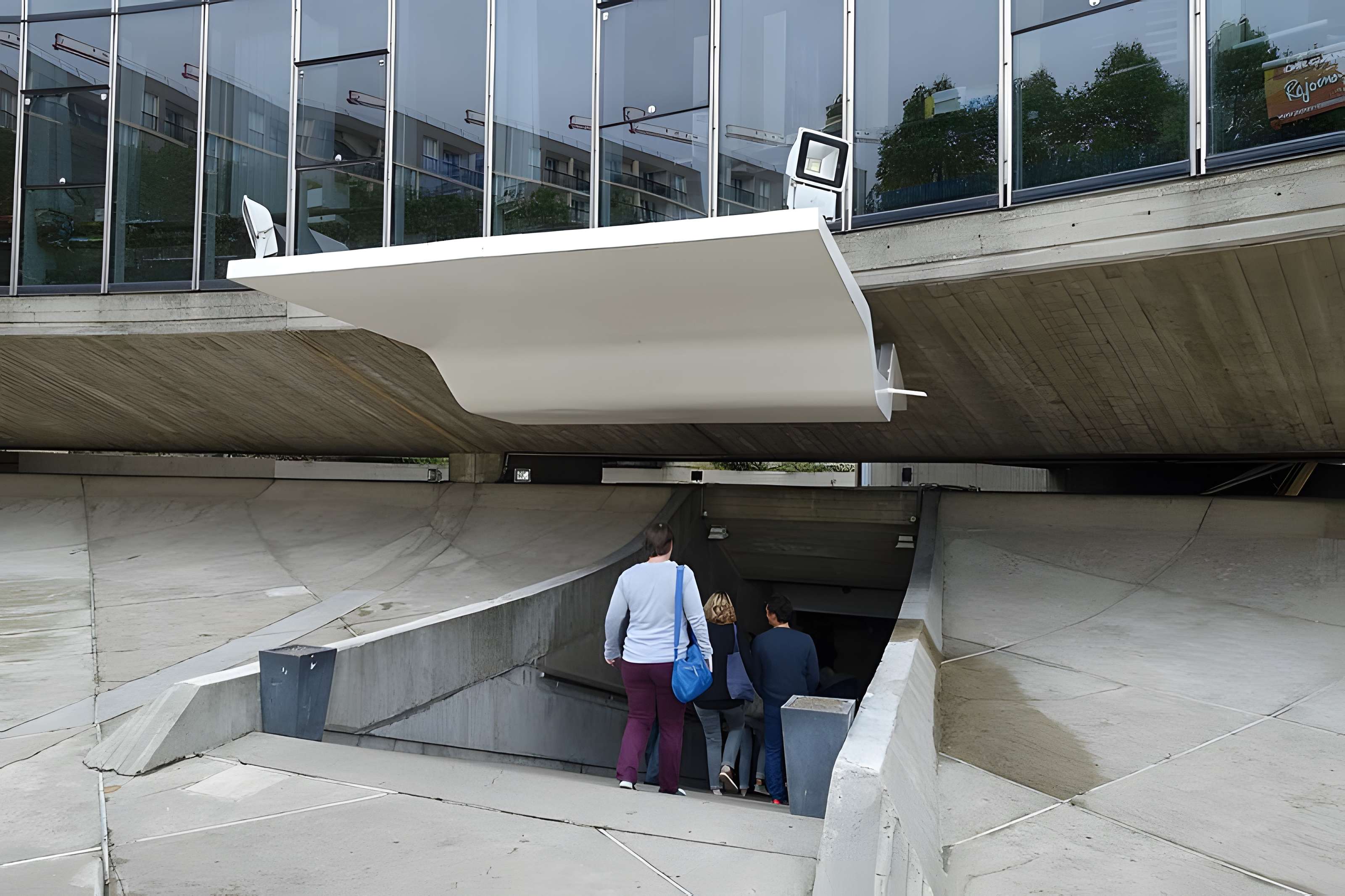 Immeuble abritant le siège du Parti Communiste Français