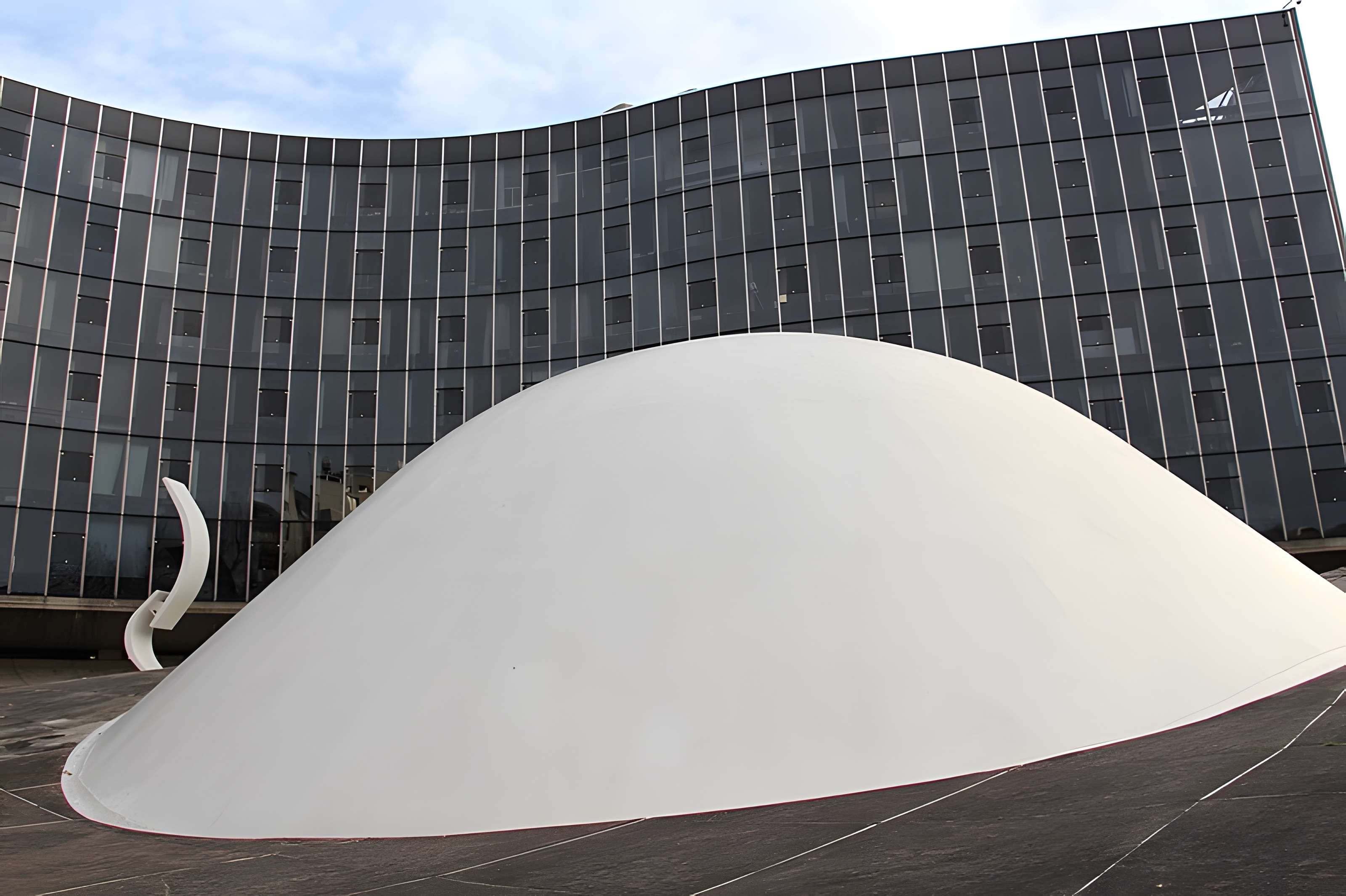 Immeuble abritant le siège du Parti Communiste Français