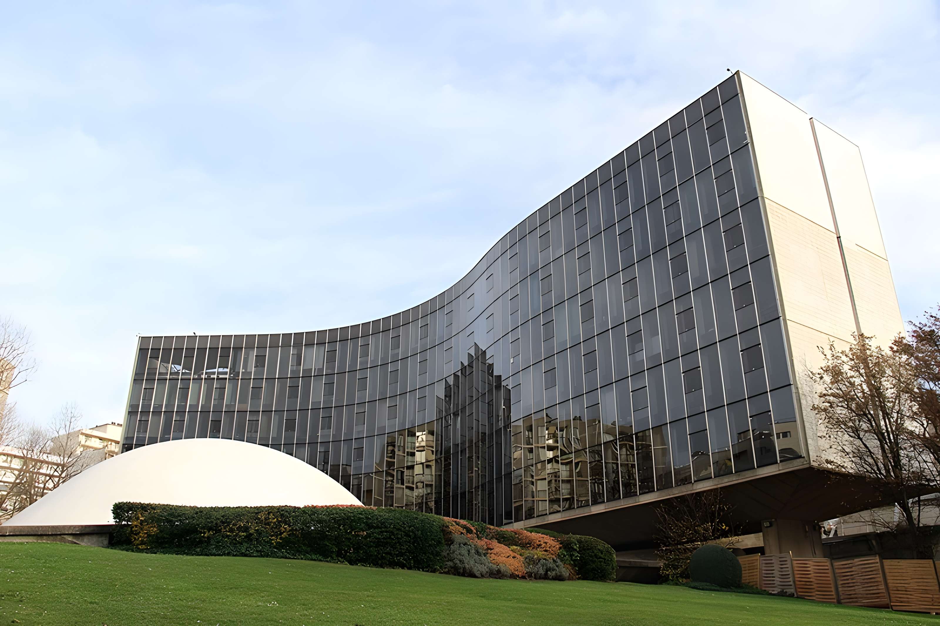 Immeuble abritant le siège du Parti Communiste Français