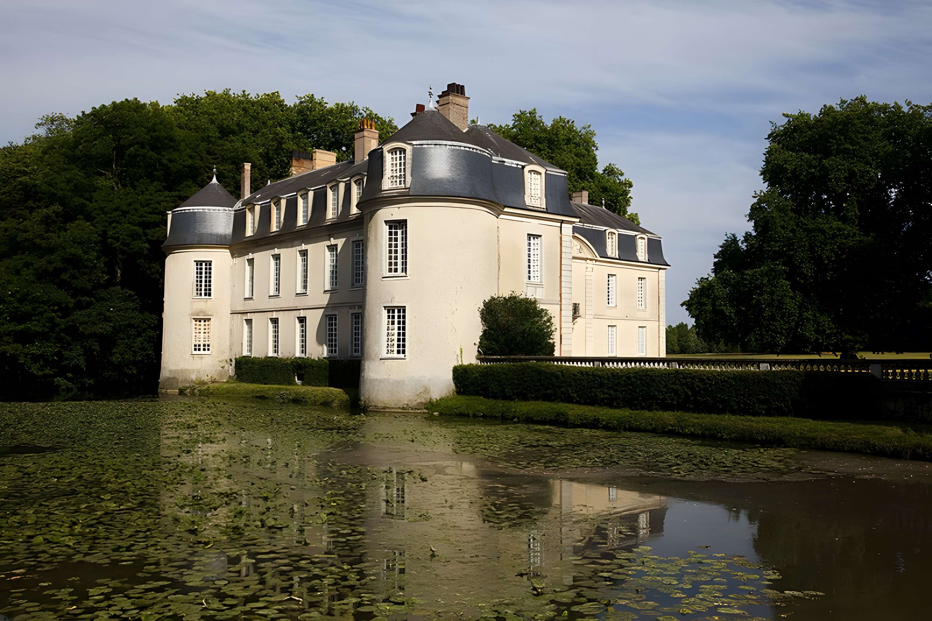 Château (également sur commune de Malicorne-sur-Sarthe)