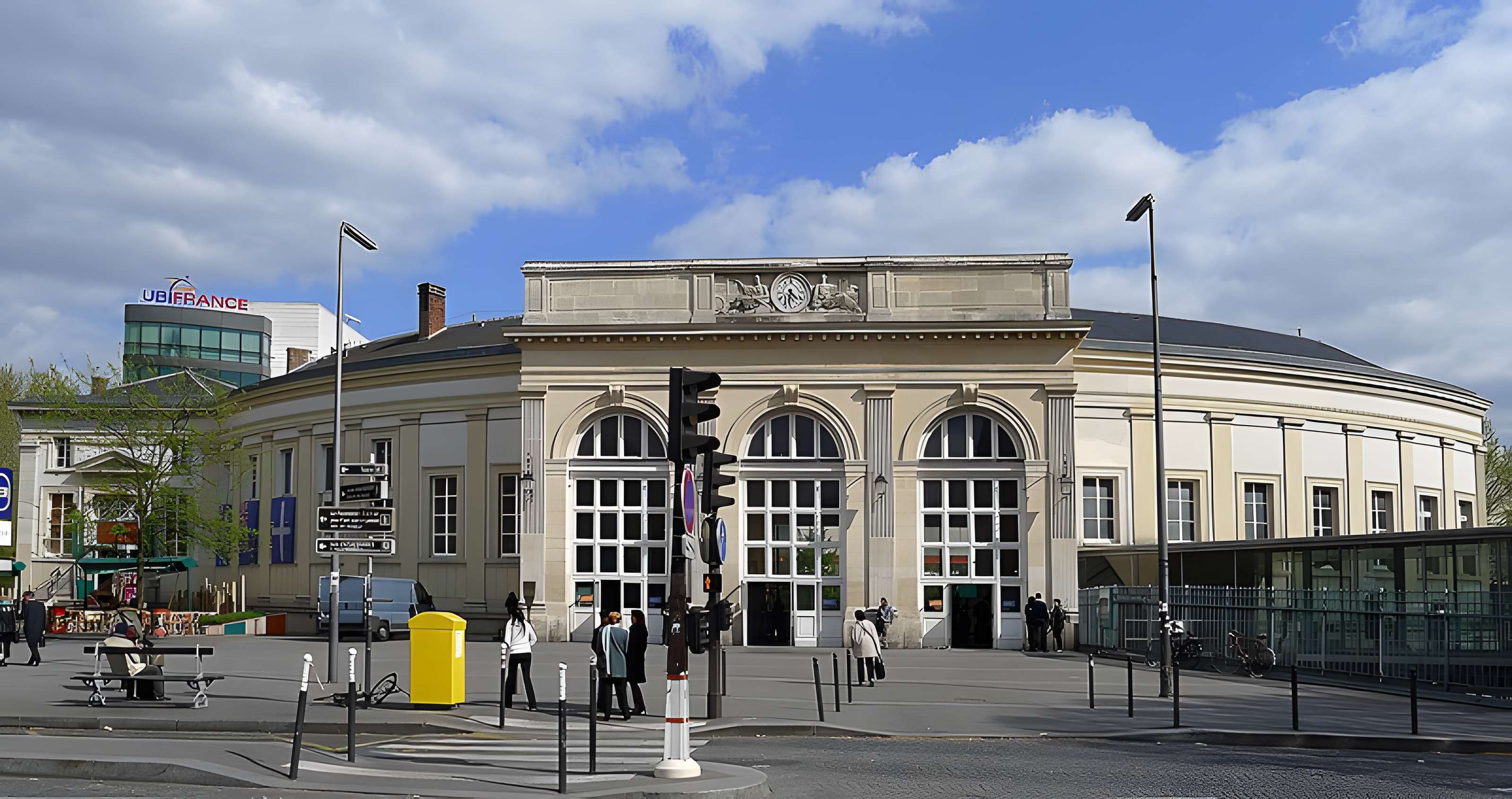 Gare Denfert-Rochereau, appelée anciennement Gare de Sceaux ou Embarcadère d'Enfert