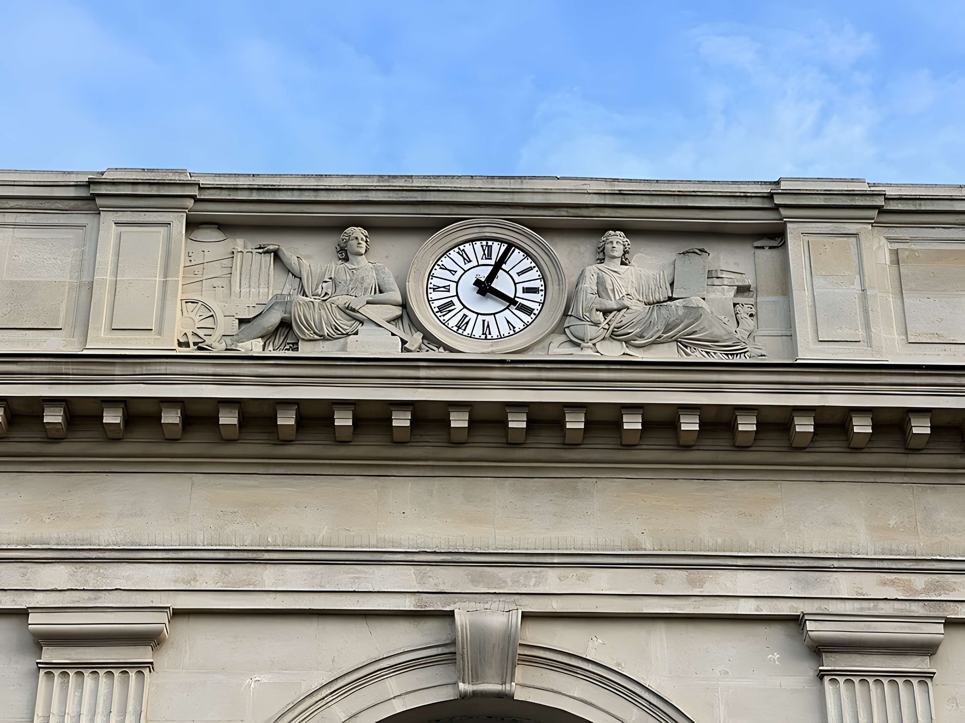 Gare Denfert-Rochereau, appelée anciennement Gare de Sceaux ou Embarcadère d'Enfert