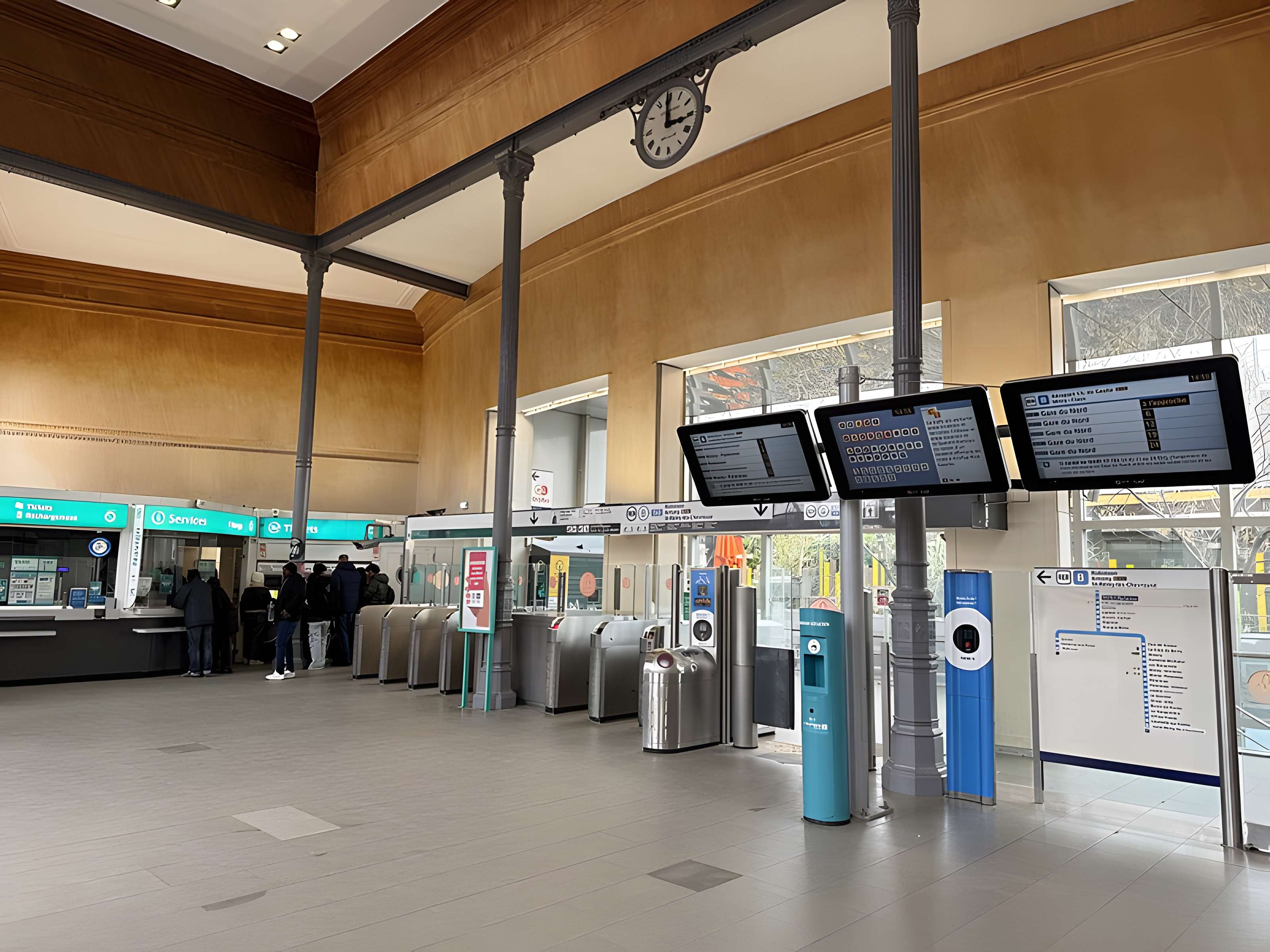 Gare Denfert-Rochereau, appelée anciennement Gare de Sceaux ou Embarcadère d'Enfert