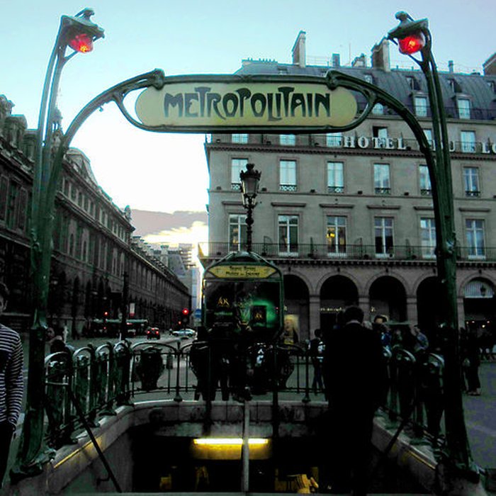 Photo de Édicule Guimard de la station Châtelet - Paris 1er