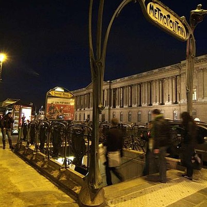 Photo de Édicule Guimard de la station Châtelet - Paris 1er