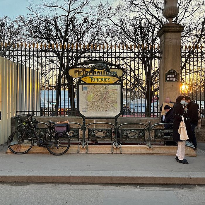 Photo de Édicule Guimard de la station Châtelet - Paris 1er