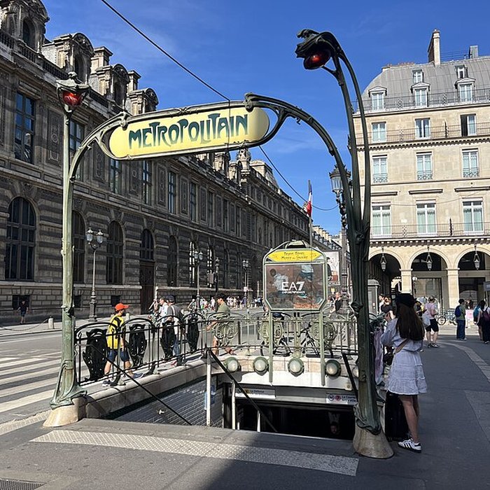 Photo de Édicule Guimard de la station Châtelet - Paris 1er