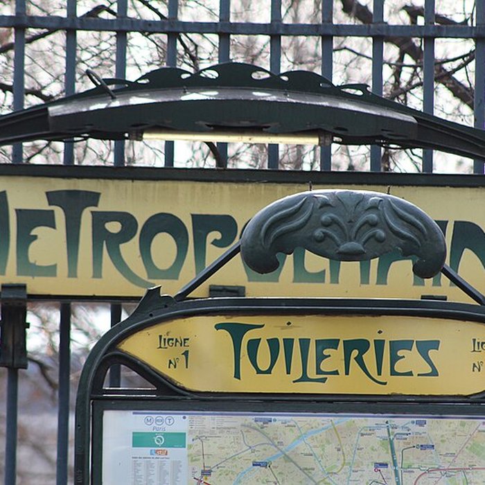 Photo de Édicule Guimard de la station Châtelet - Paris 1er