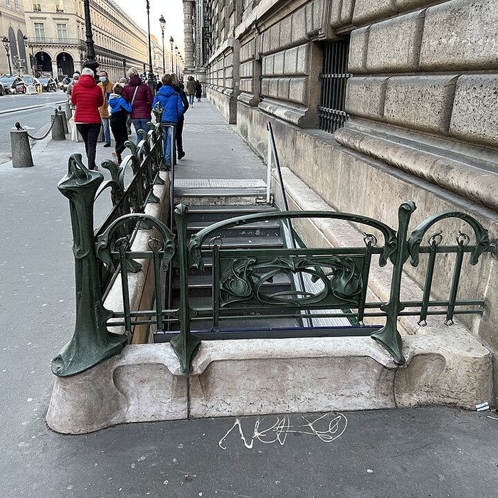 Photo de Édicule Guimard de la station Châtelet - Paris 1er