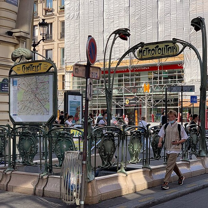 Photo de Édicule Guimard de la station Châtelet - Paris 1er