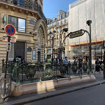 Édicule Guimard de la station Châtelet - Paris 1er