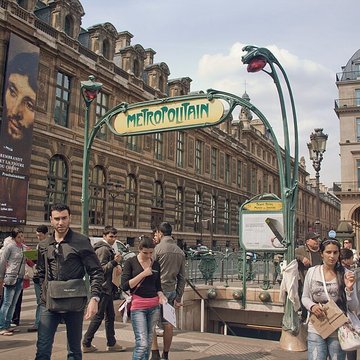 Édicule Guimard de la station Châtelet - Paris 1er