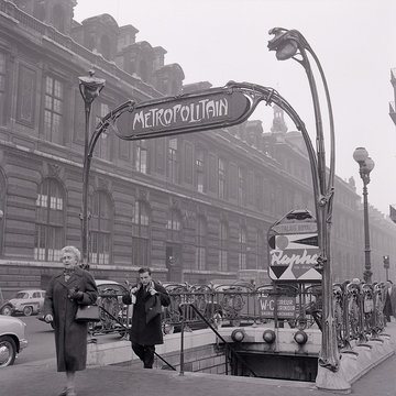 Édicule Guimard de la station Châtelet - Paris 1er