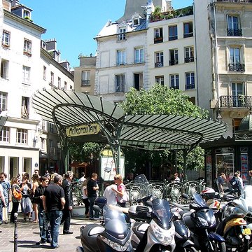 Édicule Guimard de la station Châtelet - Paris 1er