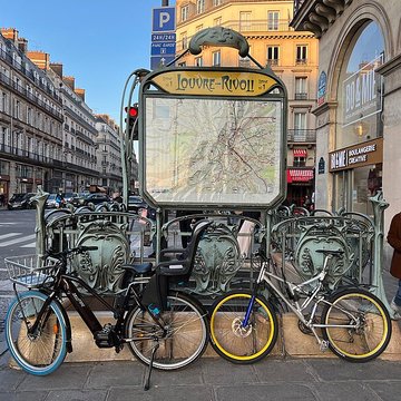 Édicule Guimard de la station Châtelet - Paris 1er