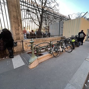 Édicule Guimard de la station Châtelet - Paris 1er