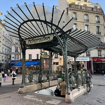 Édicule Guimard de la station Châtelet - Paris 1er