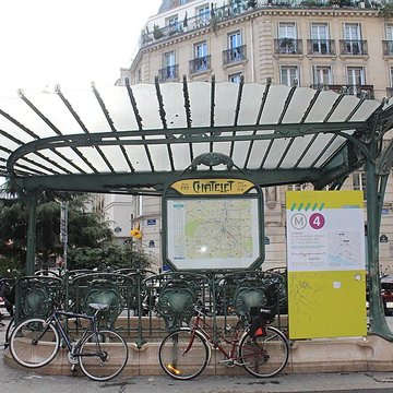 Édicule Guimard de la station Châtelet - Paris 1er