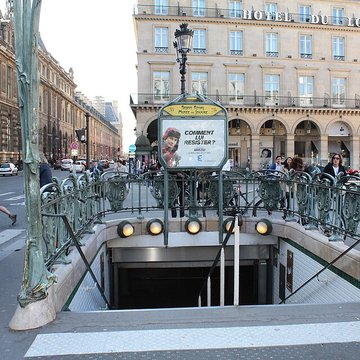 Édicule Guimard de la station Châtelet - Paris 1er