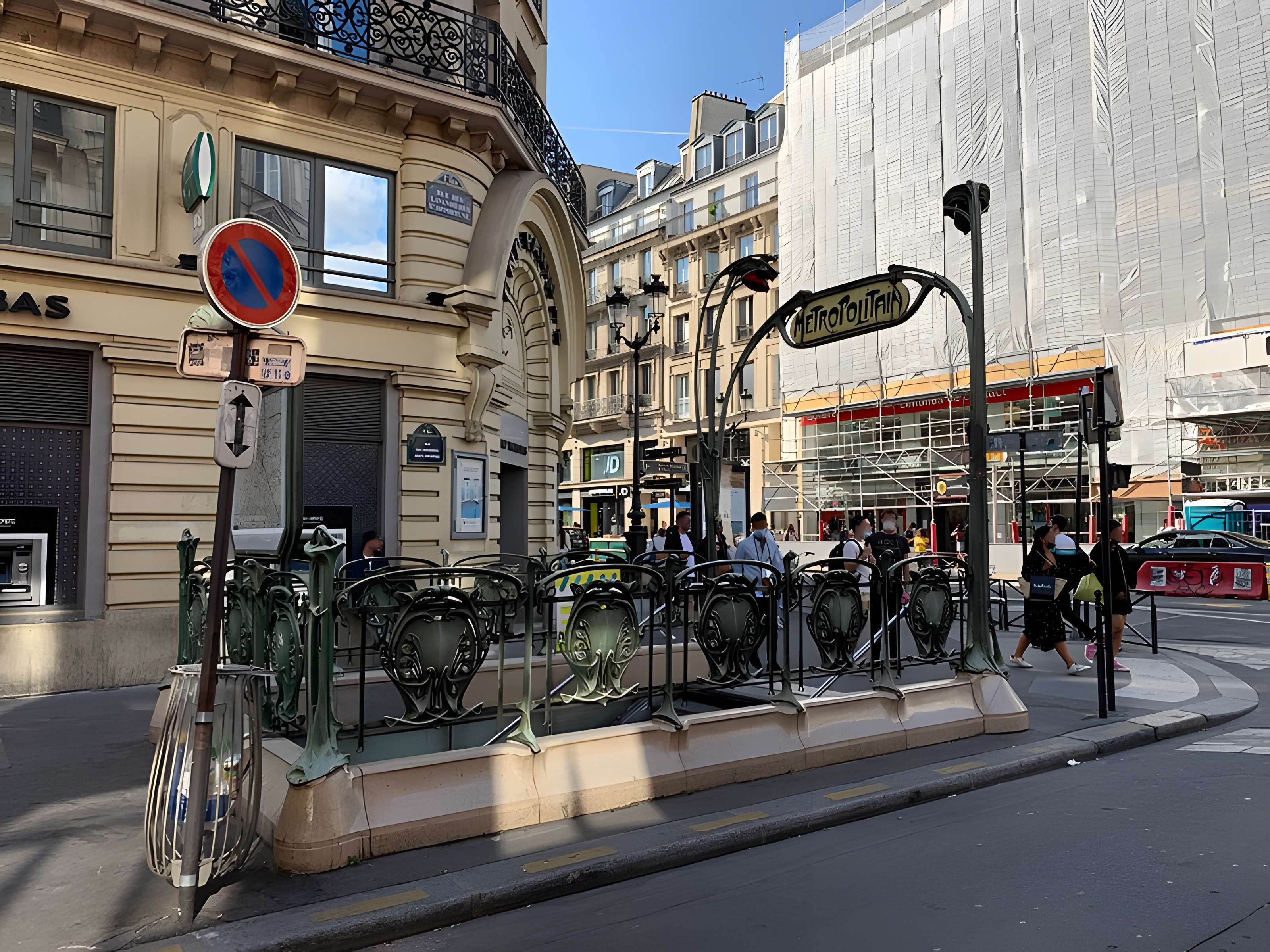 Édicule Guimard de la station Châtelet - Paris 1er