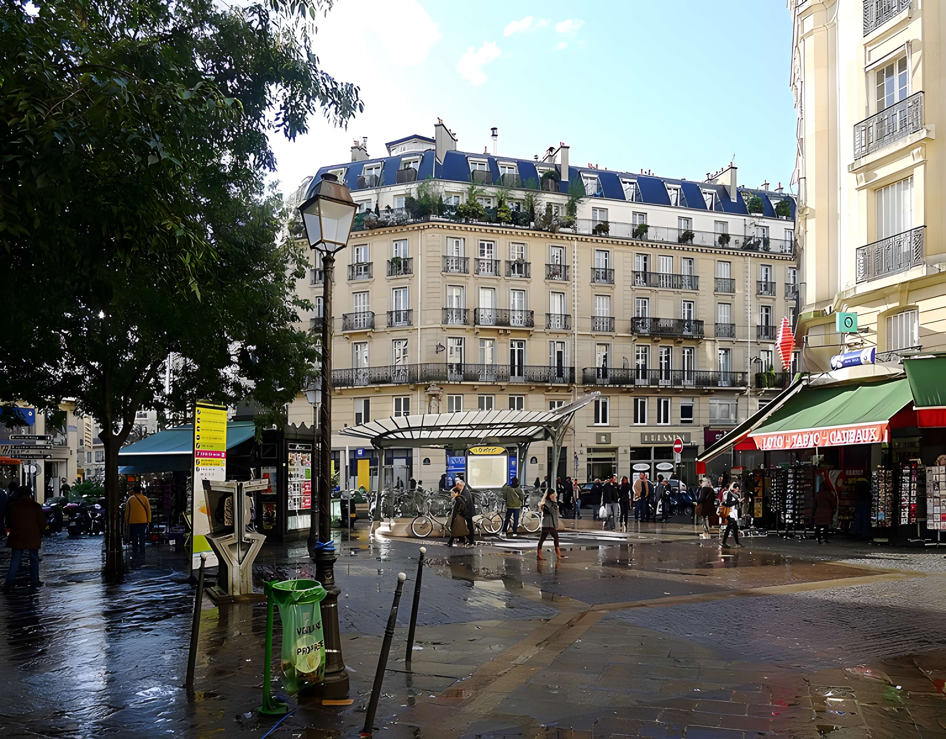 Édicule Guimard de la station Châtelet - Paris 1er