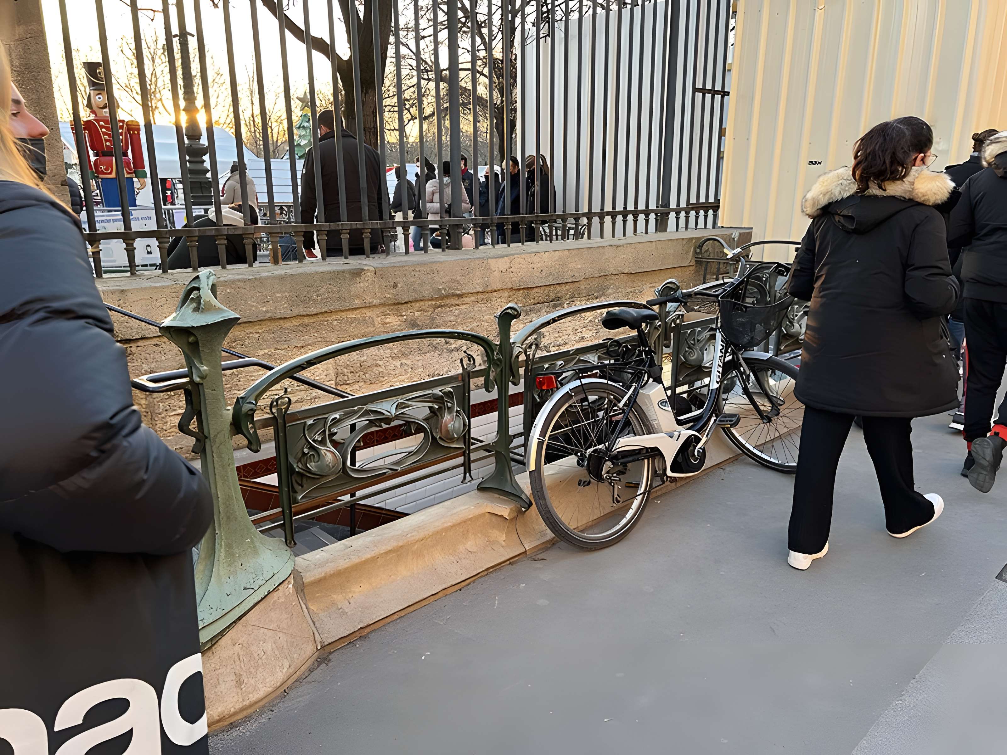 Édicule Guimard de la station Châtelet - Paris 1er