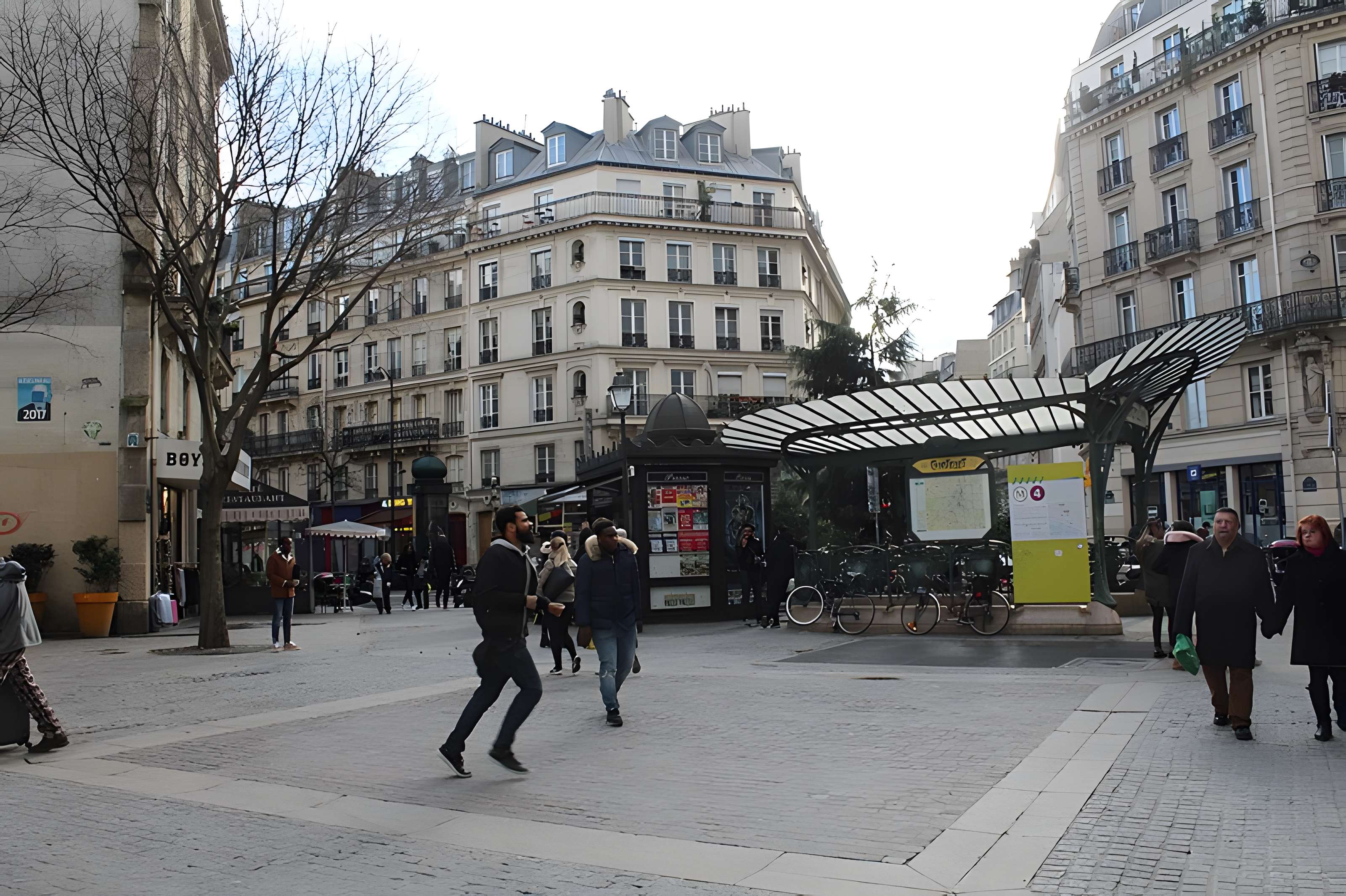 Édicule Guimard de la station Châtelet - Paris 1er