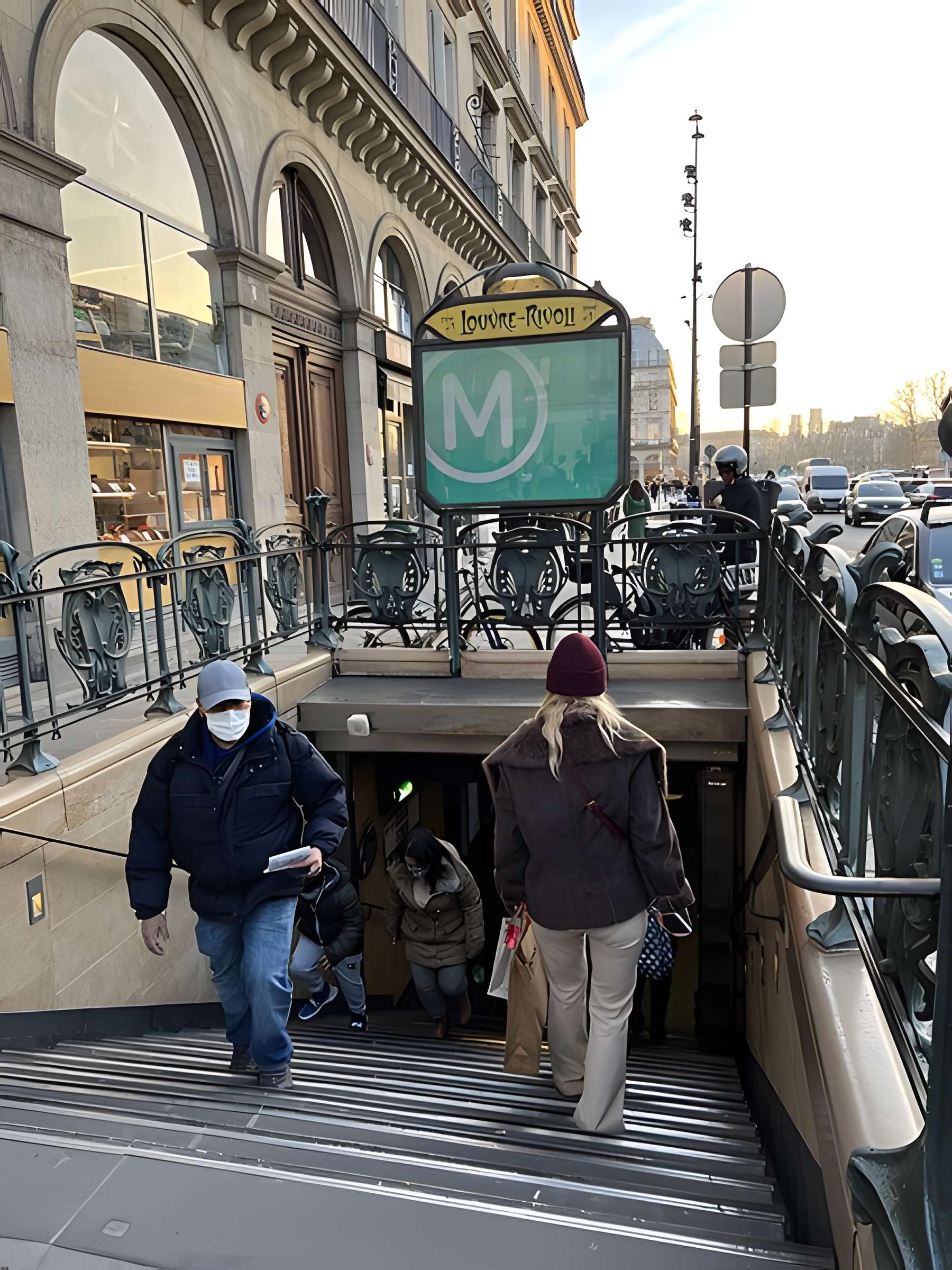 Édicule Guimard de la station Châtelet - Paris 1er