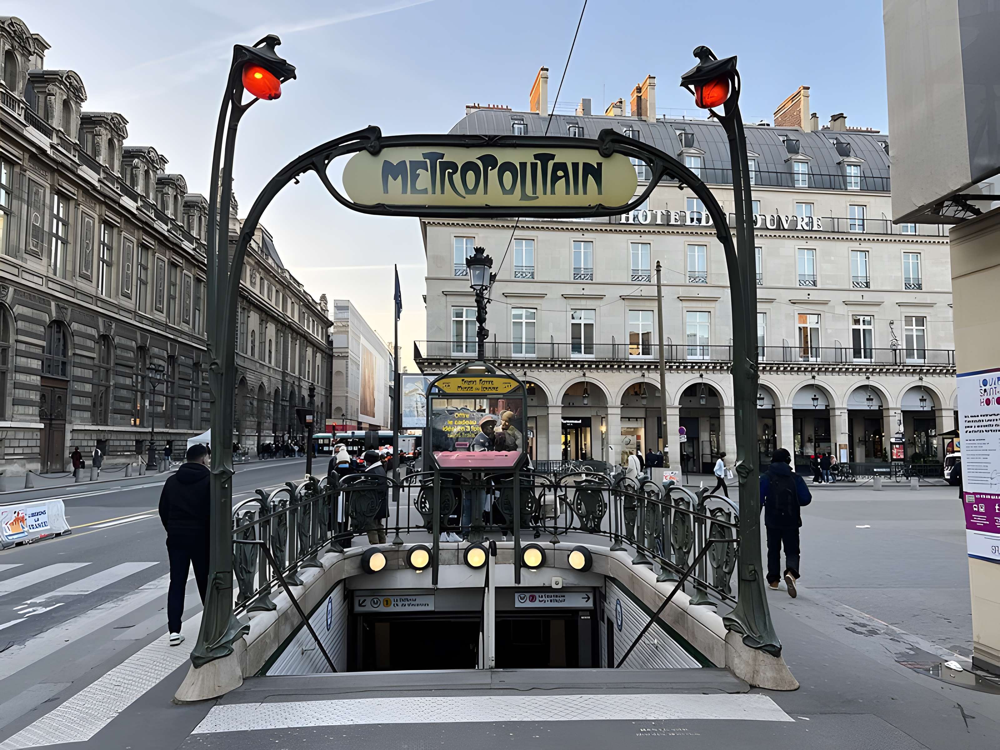 Édicule Guimard de la station Châtelet - Paris 1er