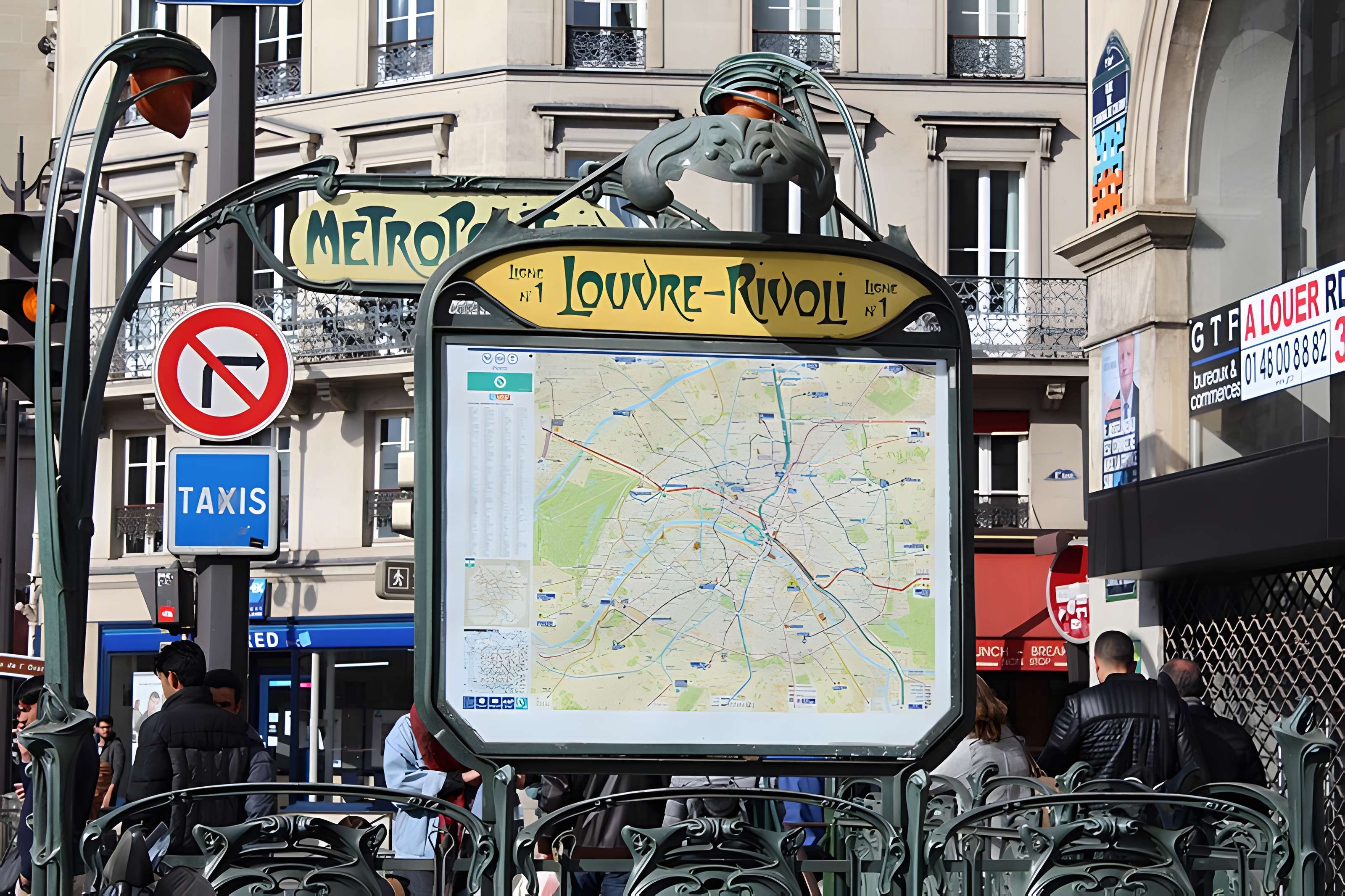 Édicule Guimard de la station Châtelet - Paris 1er