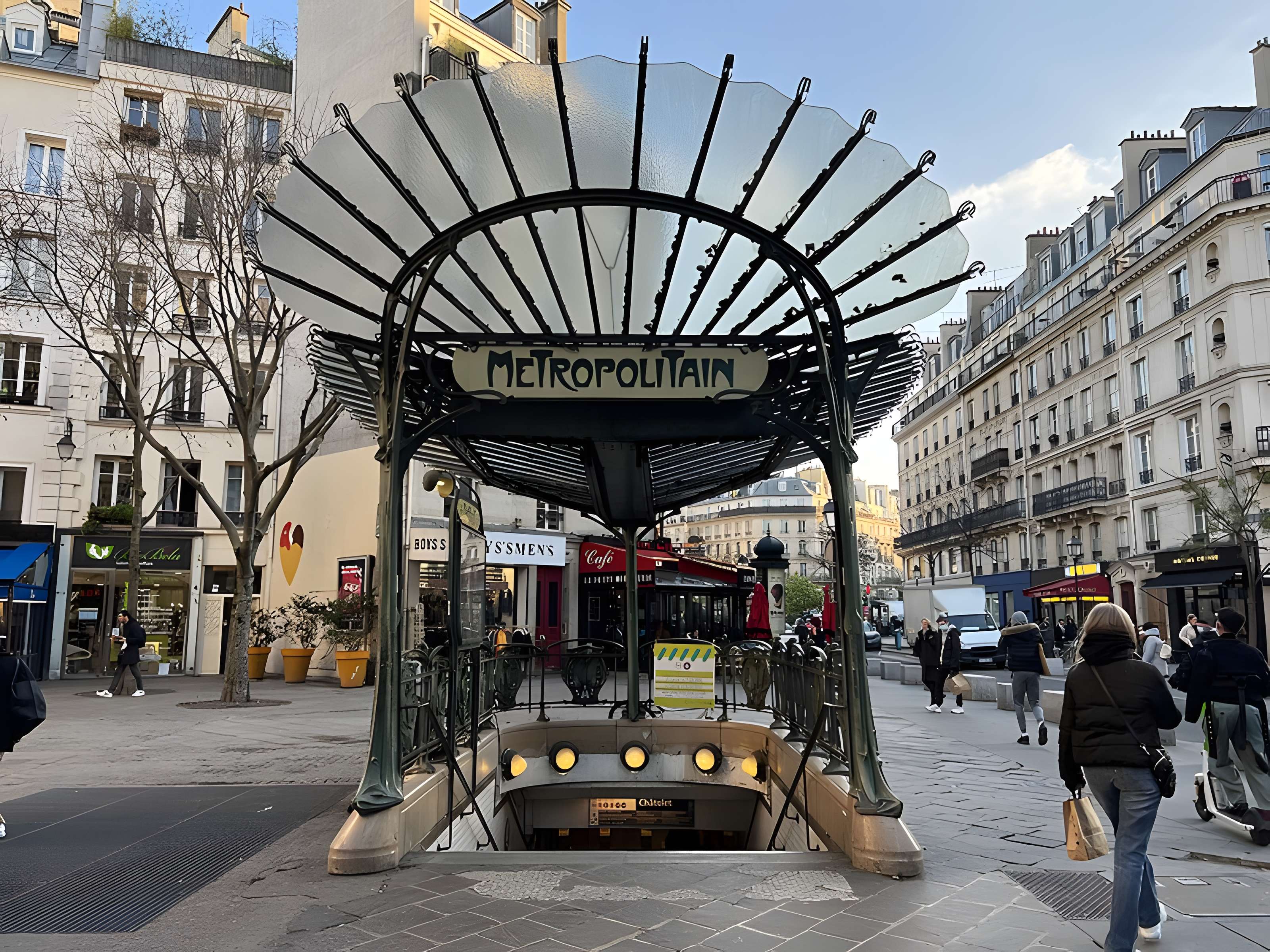 Édicule Guimard de la station Châtelet - Paris 1er