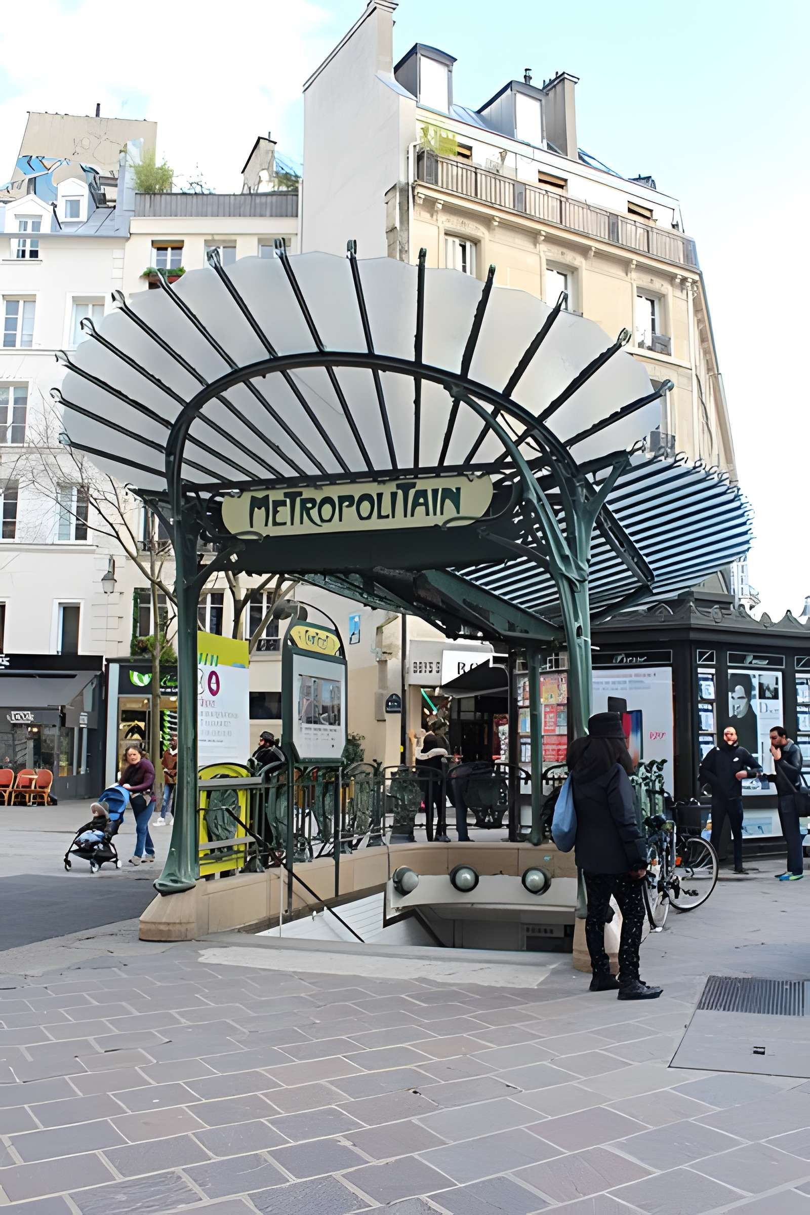 Édicule Guimard de la station Châtelet - Paris 1er
