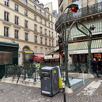 Édicule Guimard de la station Étienne-Marcel - Paris 1er