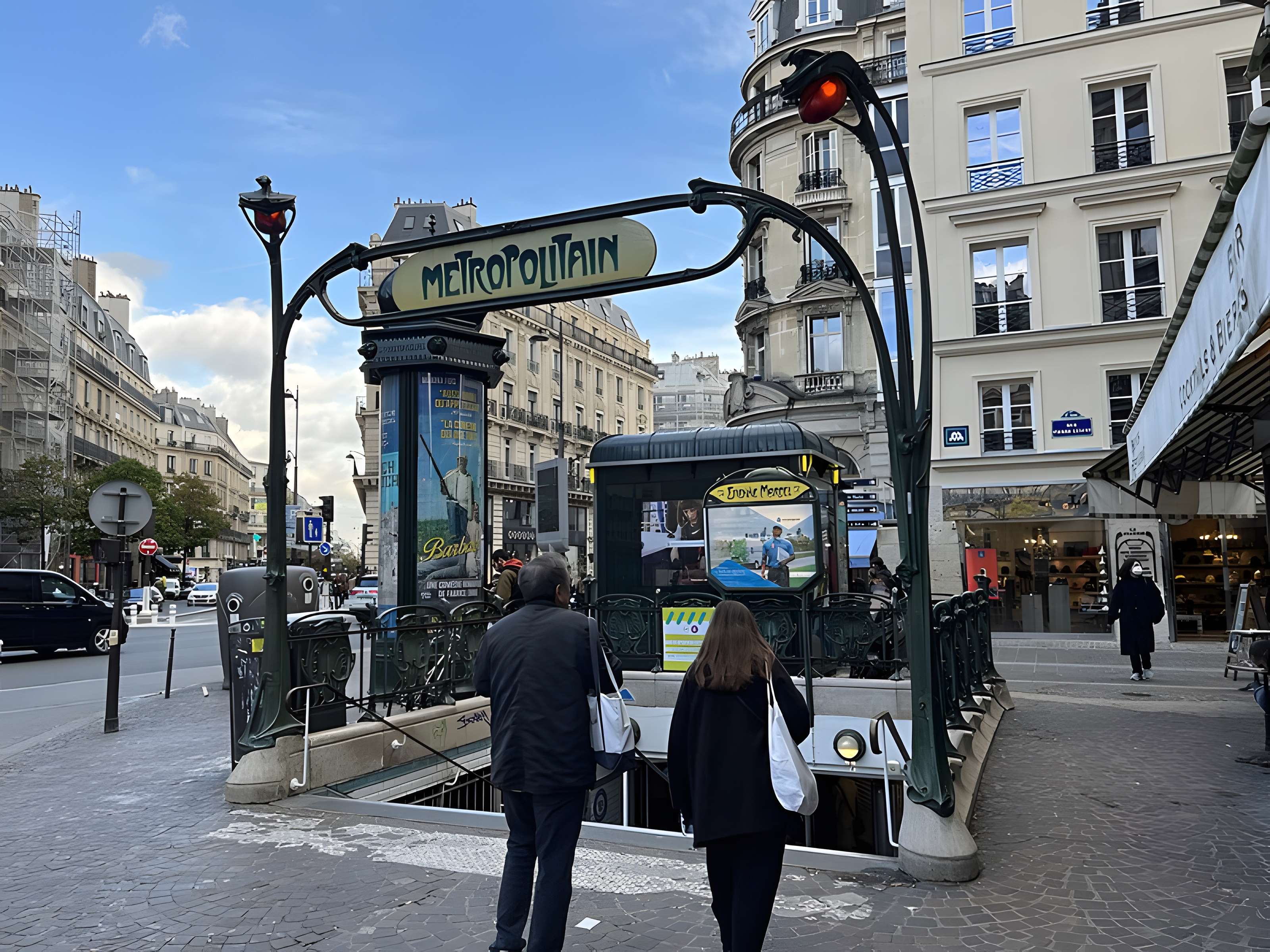 Édicule Guimard de la station Étienne-Marcel - Paris 1er