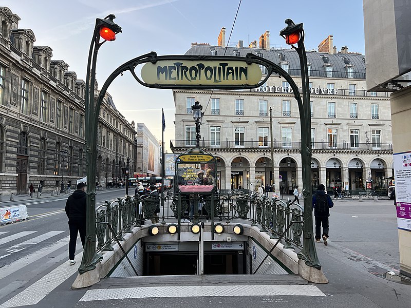 Édicule Guimard de la station Palais-Royal - Paris 1er