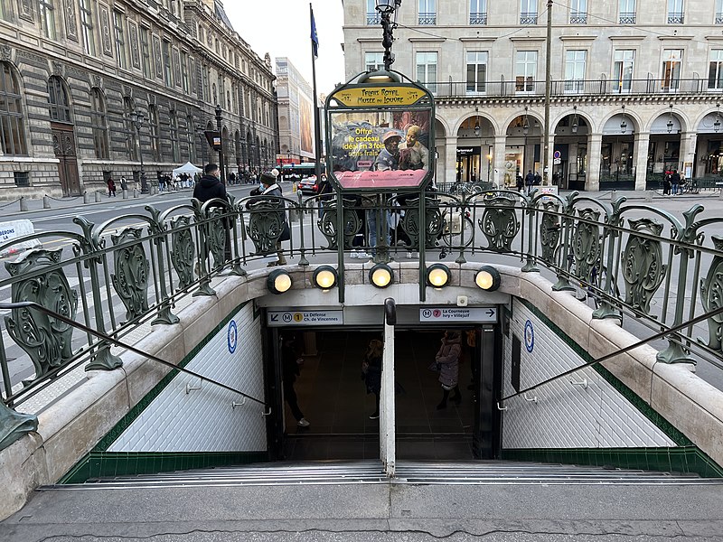 Édicule Guimard de la station Palais-Royal - Paris 1er
