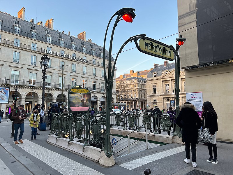 Édicule Guimard de la station Palais-Royal - Paris 1er